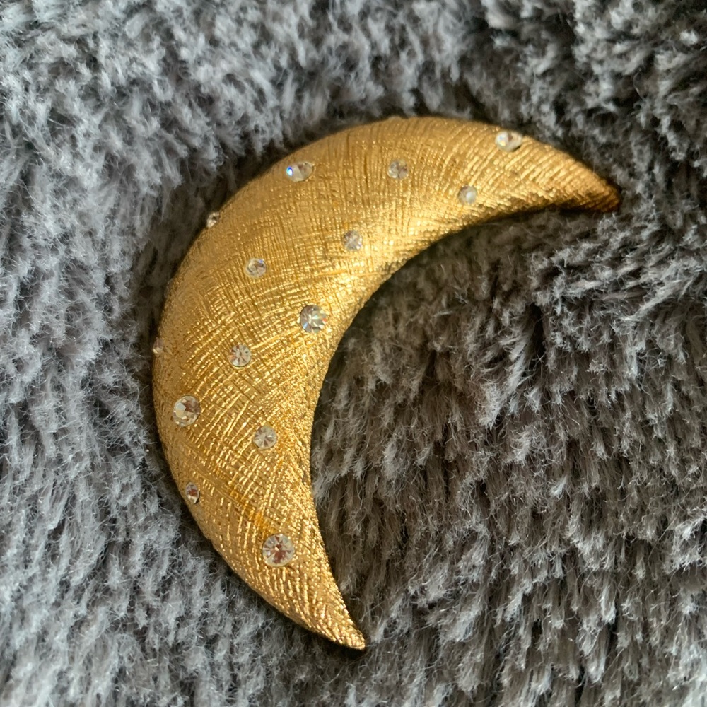 CHRISTIAN DIOR Crescent Half Moon Pin Brooch Brushed GT Metal. Pre-owned.